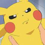 Gros plan de Pikachu dans la série Les Voyages Pokémon